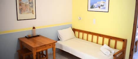 1 habitación, wifi y ropa de cama