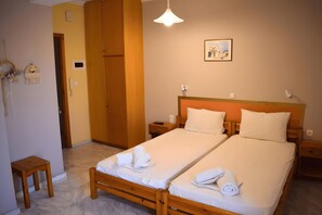 1 bedroom, WiFi, bed sheets - Apartment 'Nidri View B8' with Mountain View, Wi-Fi and Air Conditioning (Nydri)