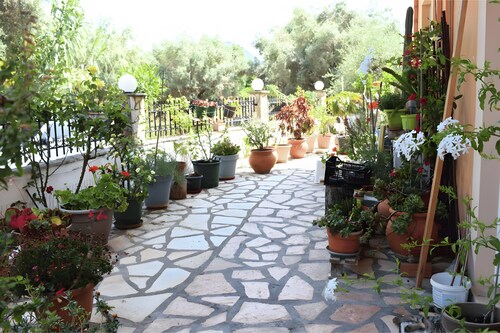 Apartment 'Nidri View B5' with Mountain View, Wi-Fi and Air Conditioning