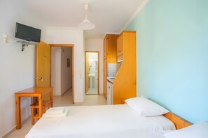 1 bedroom, WiFi, bed sheets - Apartment 'Nidri View B5' with Mountain View, Wi-Fi and Air Conditioning (Nydri)