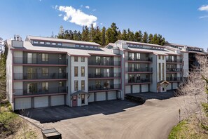 Exterior - Updated 2 bedroom, views from private deck (Winter Park)