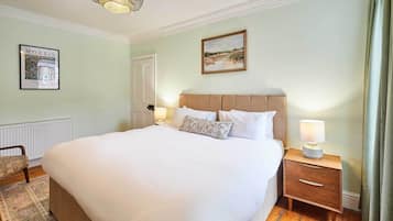 2 slaapkamers, een strijkplank/strijkijzer, wifi, beddengoed