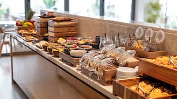 Desayuno continental incluido todos los días