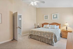 3 bedrooms, WiFi, bed sheets - Creekside Getaway - Stay for 10 (Millville)