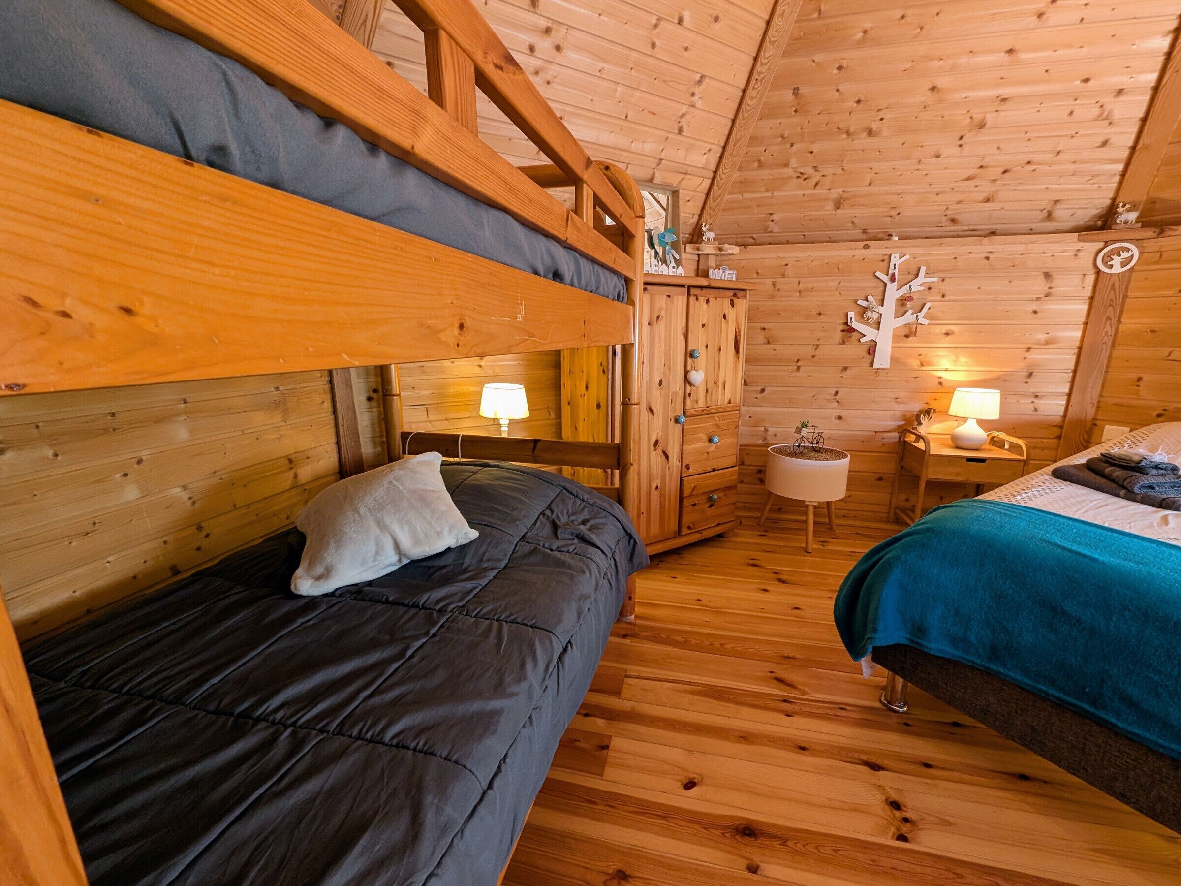 3 camere, Wi-Fi gratuito, lenzuola