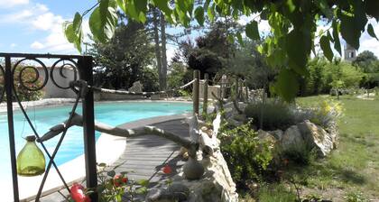 Domaine de L'arbre du magnan - gßte en ardÚche méridionale