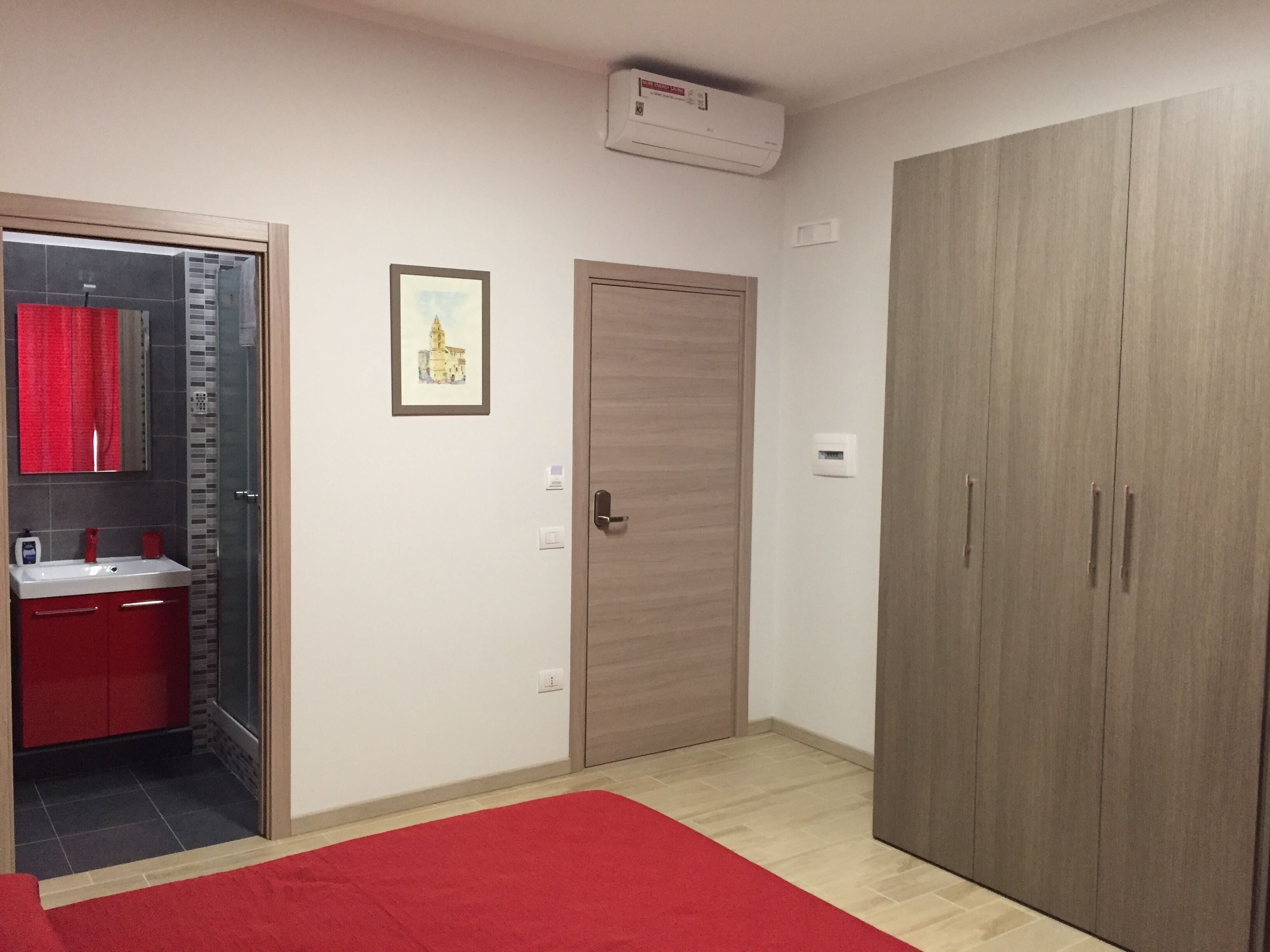 Deluxe-Doppelzimmer, eigenes Bad | Zimmersafe, Schreibtisch, Bügeleisen/Bügelbrett, kostenloses WLAN