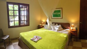 3 bedrooms, in-room safe, desk, iron/ironing board
