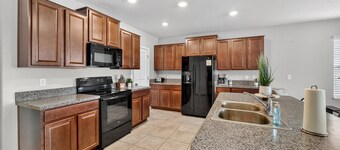 Spacious Getaway Near Apollo Beach 5 Bedroom Home