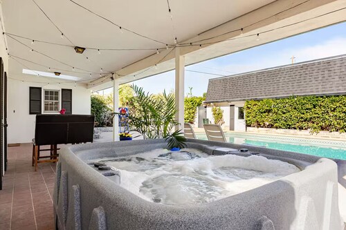 Spacious 4BR Retreat w/ Pool, Spa & Private Yard in Oroville