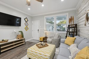 Smart TV, videojuegos y libros 