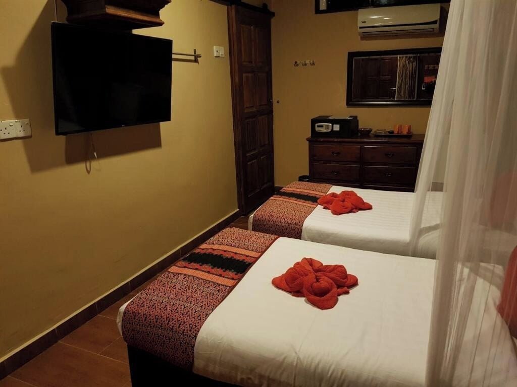 Habitación superior con 1 cama doble o 2 individuales | Tabla de planchar con plancha y wifi gratis