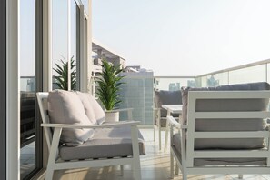 Deluxe Apartment, 2 Bedrooms | Terrace/patio - Dubai Luxury 2BR - Burj Khalifa View (Dubai)