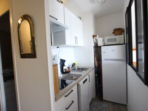 Fridge - Studio in Chamrousse for 4 people, south-facing balcony (Chamrousse)