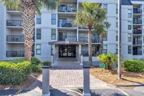 Exterior - 2BR condo walk to Coligny (Hilton Head Island)