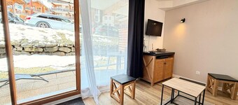 Cocoon at the foot of the slopes