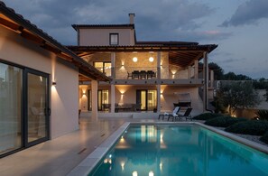 Beheizter Pool