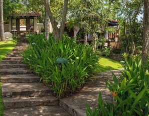 Property grounds - Clingendael Kandy (Digana)