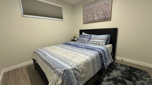 1 bedroom, iron/ironing board, free WiFi, bed sheets - Cozy 1-bedroom apartment in Regina (Regina)