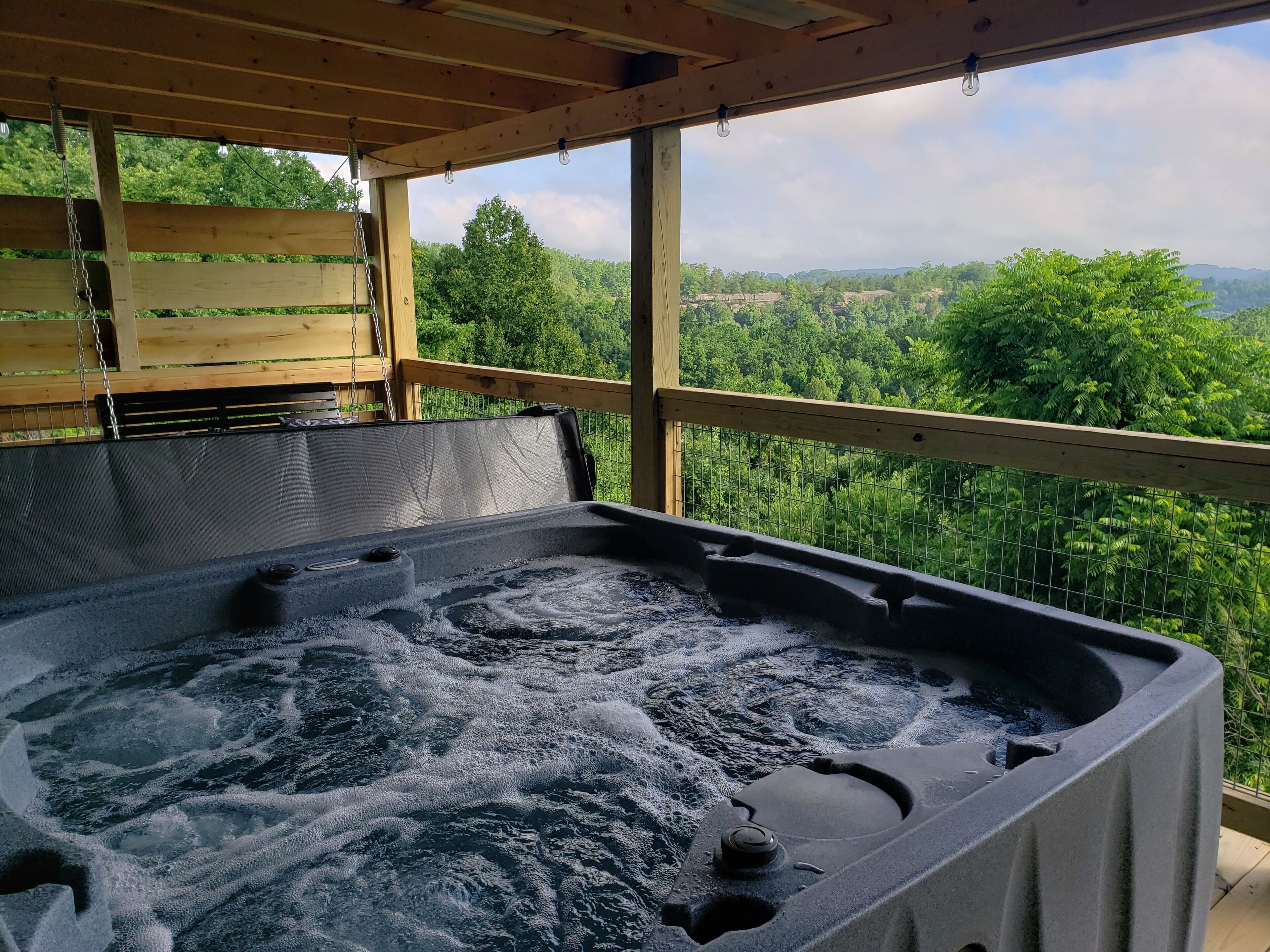 Outdoor spa tub
