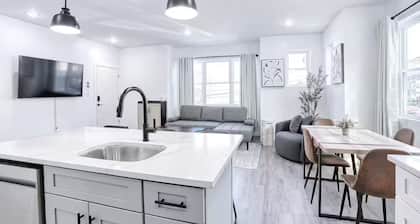 NEWLY Built Lake House nearNYC/EWR/MetLife/AD Mall