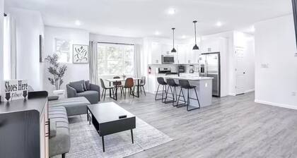 NEWLY Built Lake House nearNYC/EWR/MetLife/AD Mall