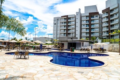 Lagoa EcoTowers Resort - LAGOA OFICIAL