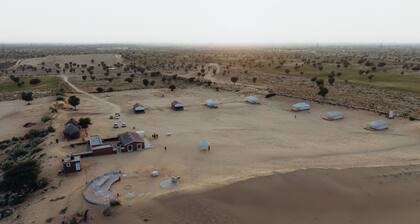 Golden Sands Desert Camp and Resort