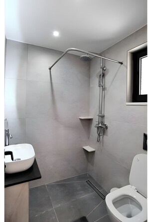 تجهيزات دش، مجففات شعر، مناشف