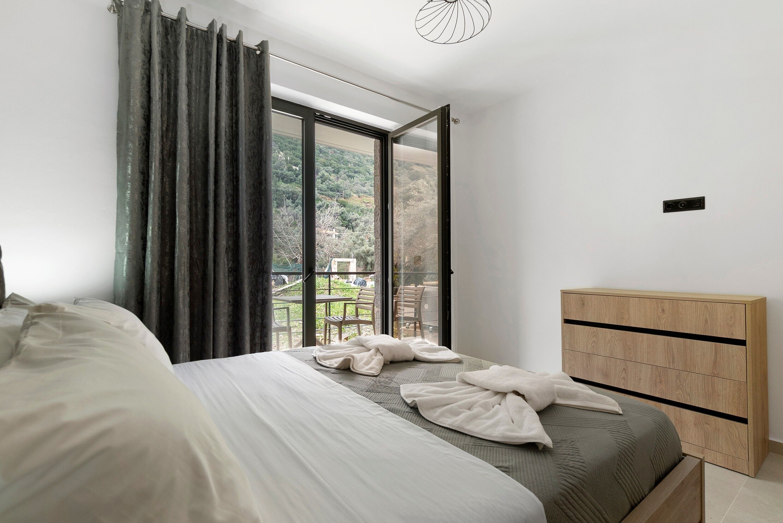 1 室のベッドルーム、WiFi、ベッドシーツ