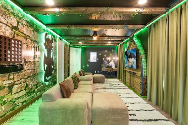 House | 5 bedrooms, Internet