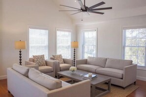 Living area - Newly Constructed Home in Convenient Area (Nantucket)