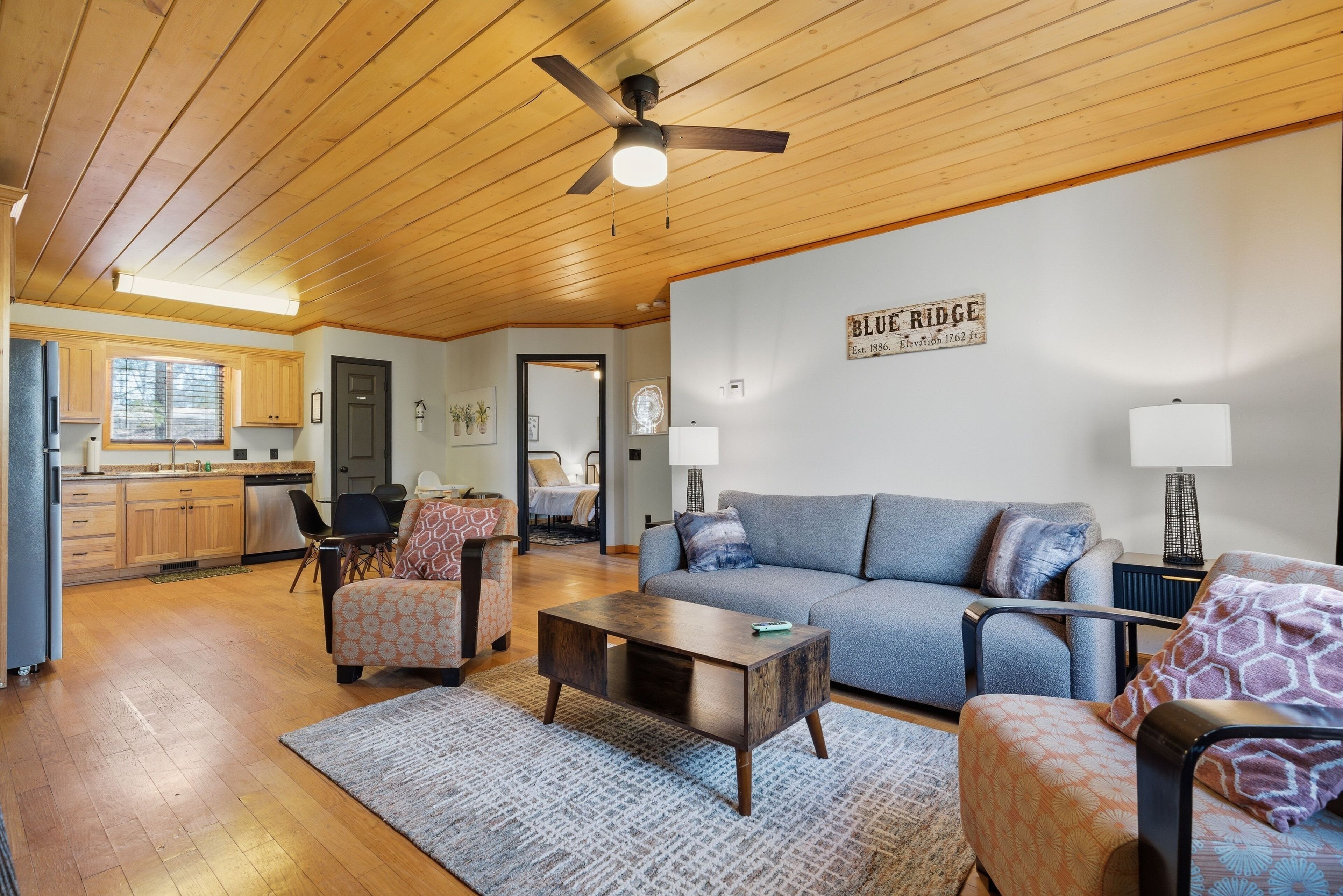 TV, fireplace, offices
