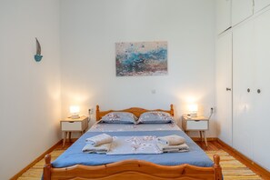 2 chambres, fer et planche à repasser, Wi-Fi, draps fournis