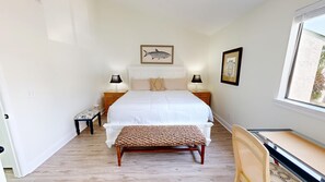 2 chambres, fer et planche à repasser, Wi-Fi gratuit, draps fournis