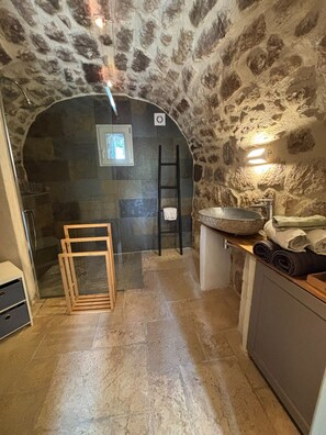 Småhus – comfort, hageutsikt | Bad