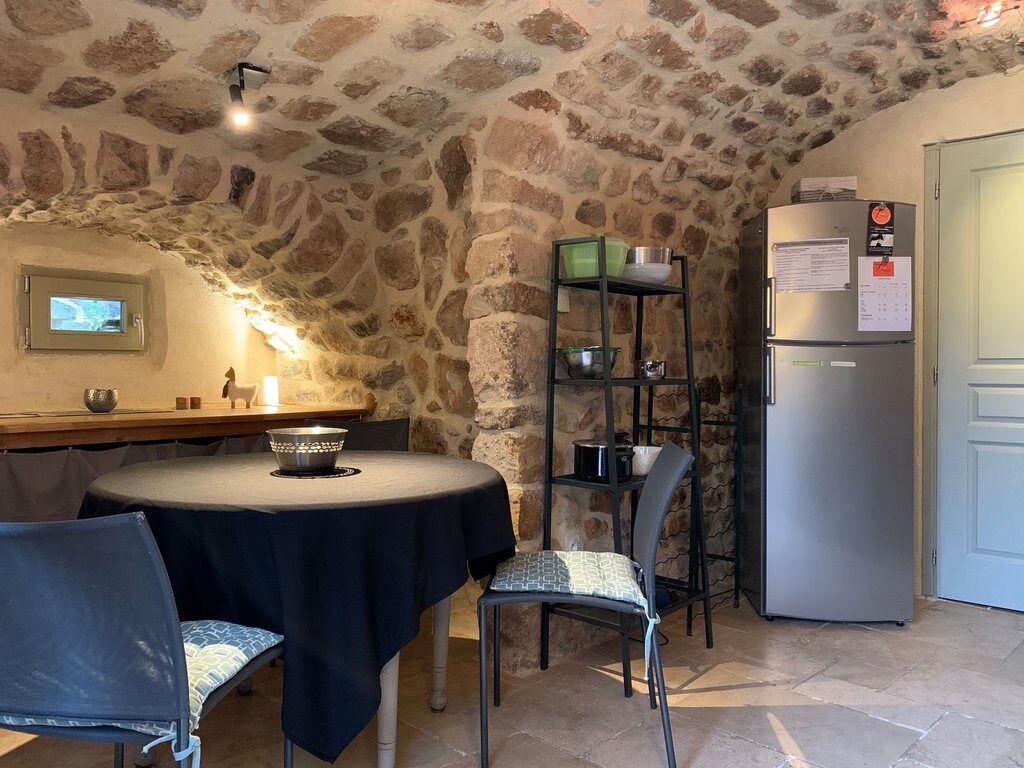 Comfort Cottage, Garden View | Dining room