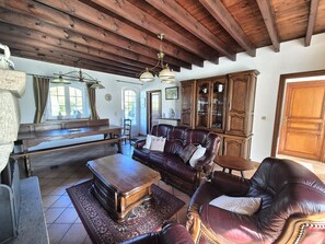 House | Living room - Spacious Family Home Near the Sea (La Haye)