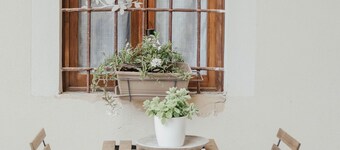 Holiday Home 'La Cocca Home' with Shared Garden and Wi-Fi