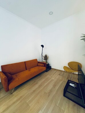 Living area - Charming vacation home located a stone's throw from Piazza Mazzini, Prati area. (Roma)