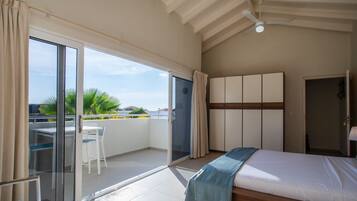 Iron/ironing board, internet, bed sheets