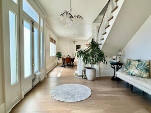 Interior - Elegant Garden District 4 Bedroom Home in New Orleans (New Orleans)