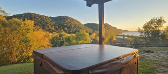 Trophy Ridge Lodge - 4 bed/3 bath- outdoor hot tub- Game room