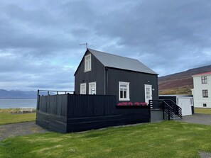 Exterior - Vellir- Home with a view (Grenivík)