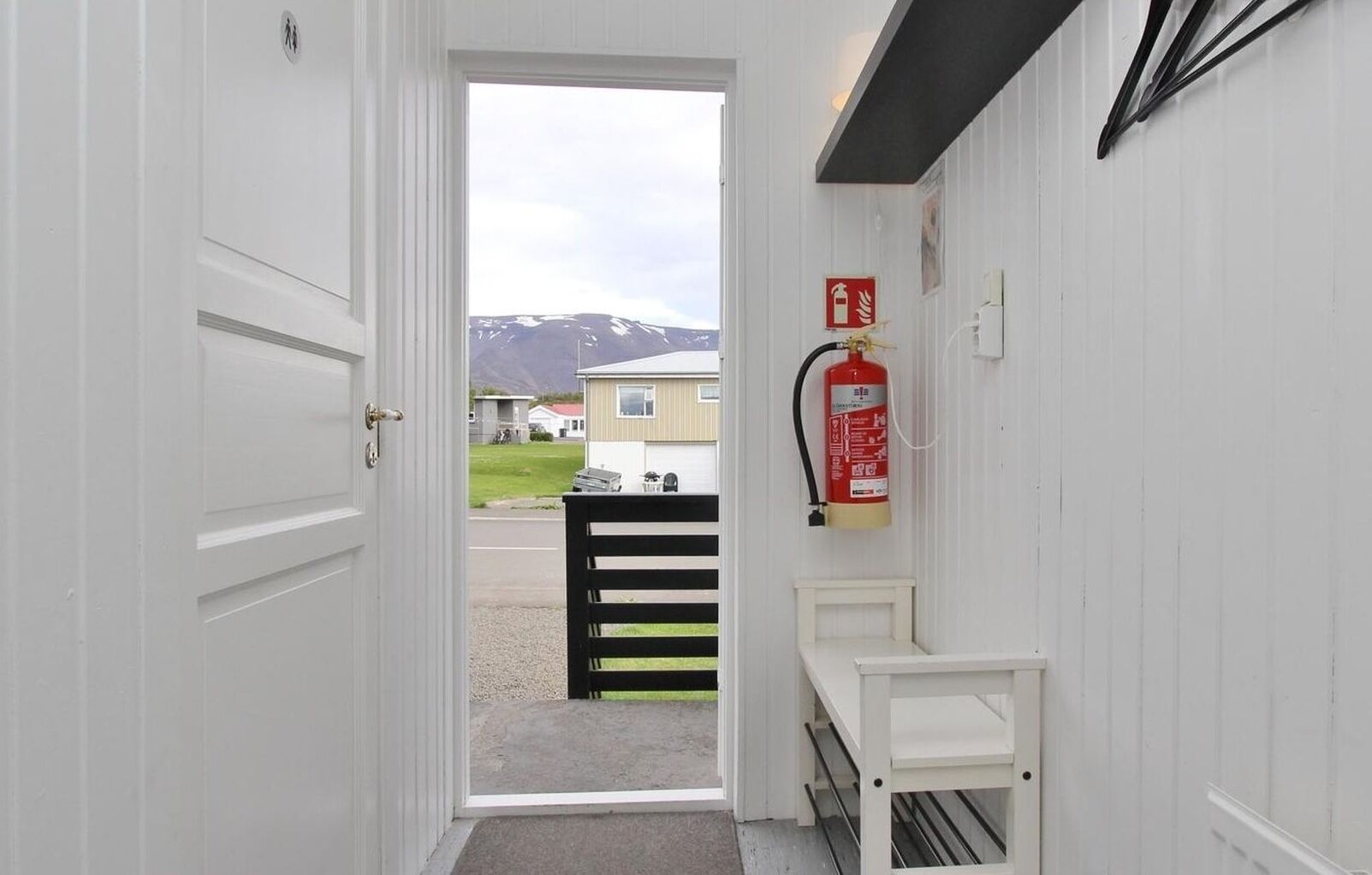 المنشأة من الداخل