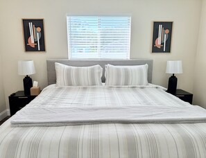 3 bedrooms, iron/ironing board, free WiFi, bed sheets - Modern Oasis with Pool + Putting Green (Pinellas Park)