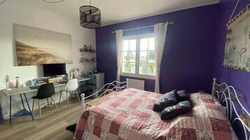 Triple Room, Garden View | Free WiFi