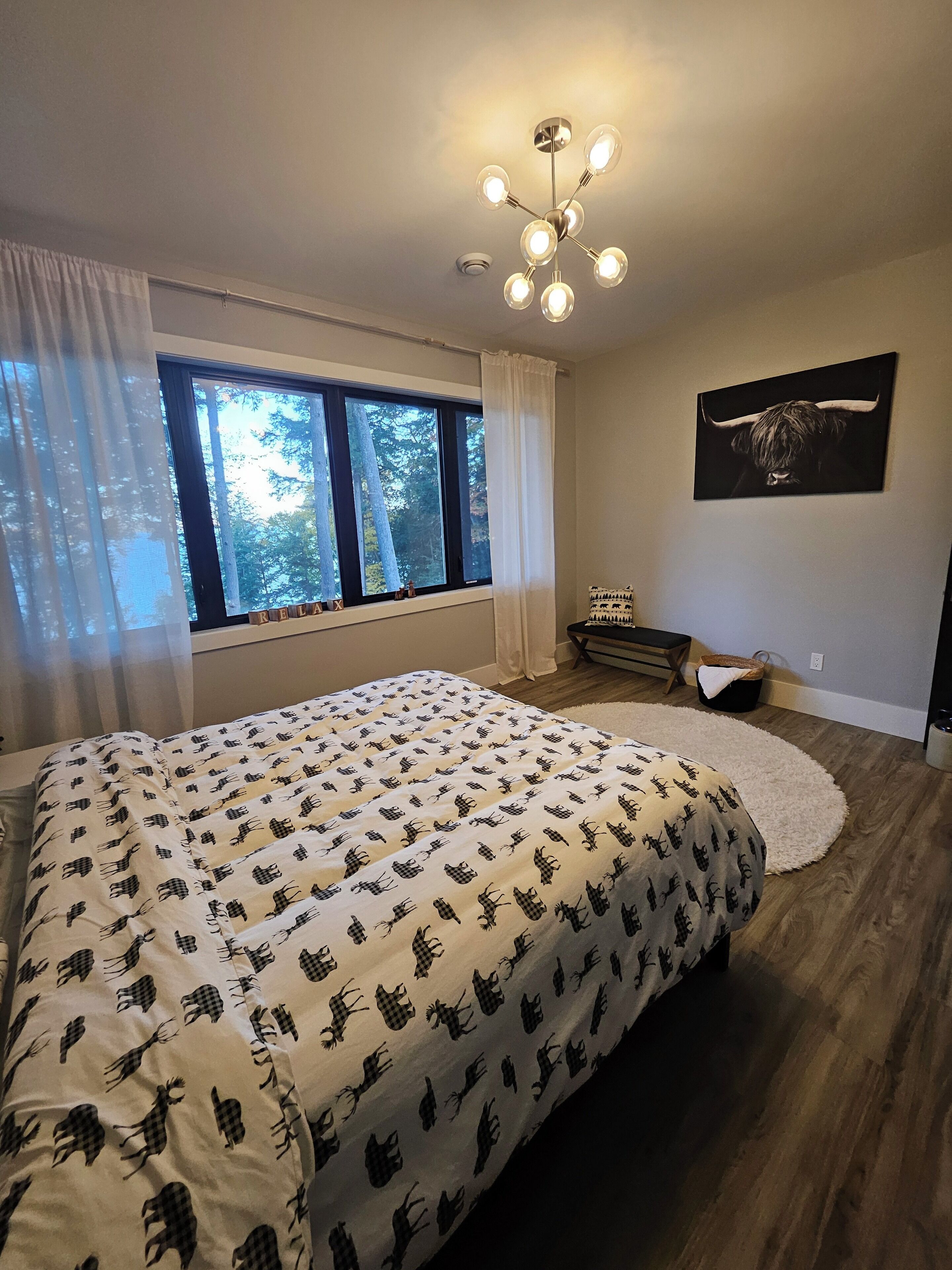 6 bedrooms, free WiFi, bed sheets