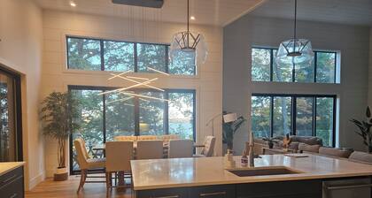 LAKESIDE MELODY - WHERE NATURE AND LUXURY BLENDS
6 Bedrooms-3.5 Baths Sleeps 15