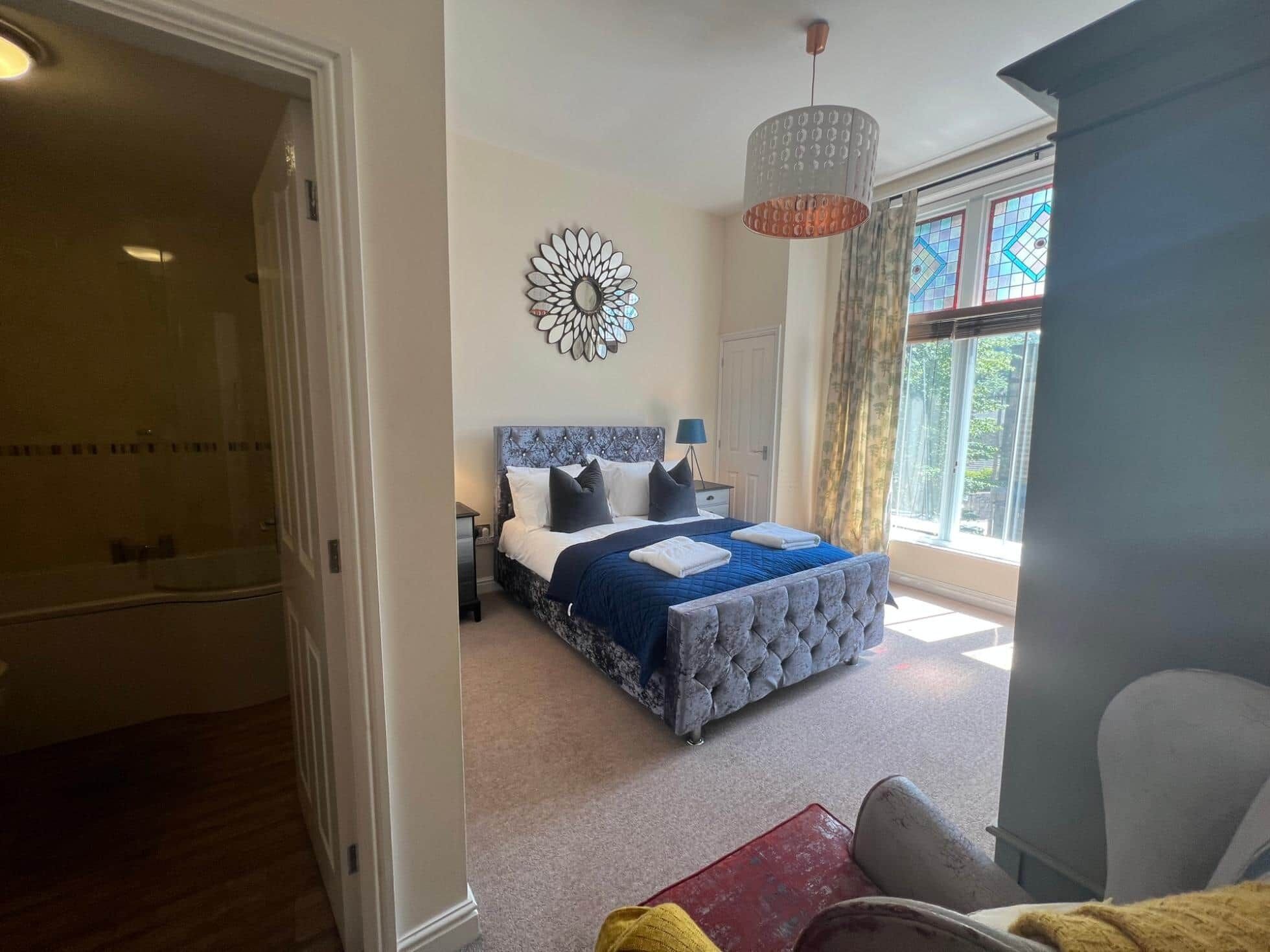 2 bedrooms, iron/ironing board, free WiFi, bed sheets